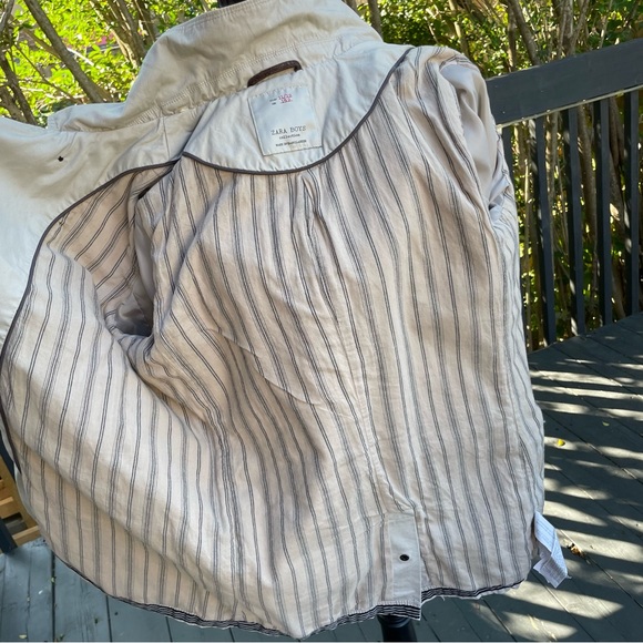 ❤️Host Pic❤️ 100% cotton Zara Boys Trench Coat / size 11/12 / removable  hoodie - Picture 5 of 9